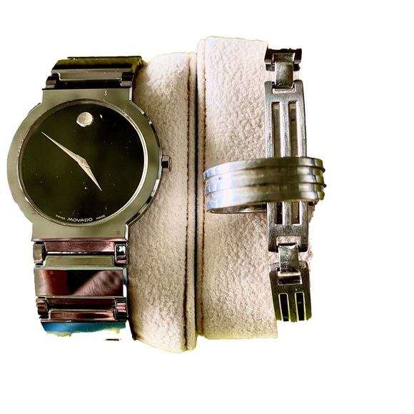 $2,495 Movado Titanium Classic SR - Picture 7 of 16